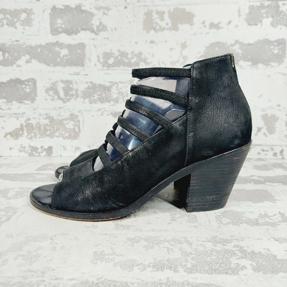 Eileen Fisher Black James Nubuck Peep Toe Strappy Block Heel Sandals K31